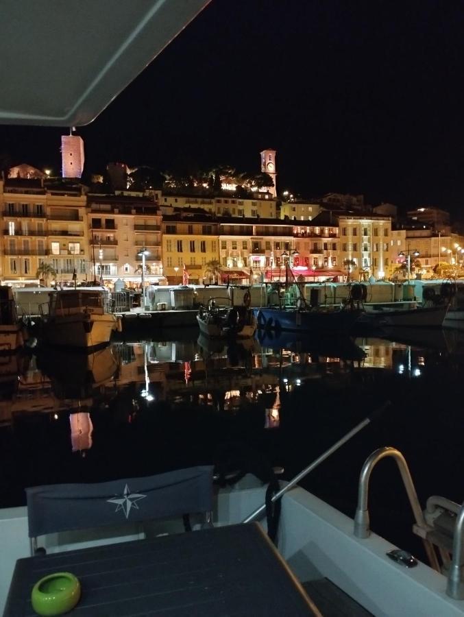 Ferretti 36 ' Bateau A Quai Vieux-Port Cannes Festival La Croisette Exterior photo